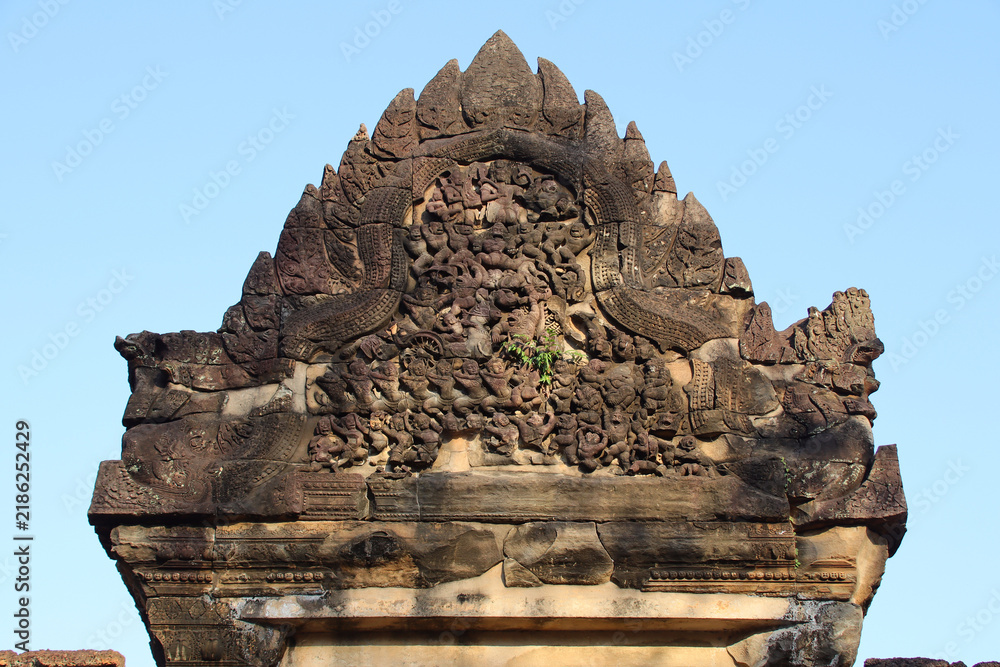 Obraz premium ruined buddhist and hindu khmer temple (banteay samre) in angkor in siem reap in cambodia 