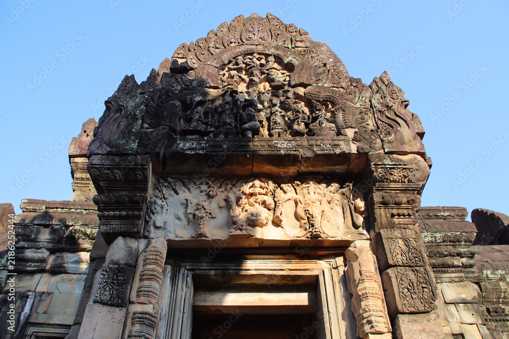 Obraz premium ruined buddhist and hindu khmer temple (banteay samre) in angkor in siem reap in cambodia 