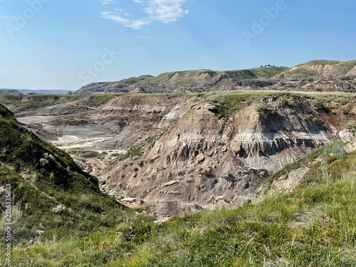 Cuadro en lienzo Eroded Badlands Valley in Drumheller, Alberta, Canada