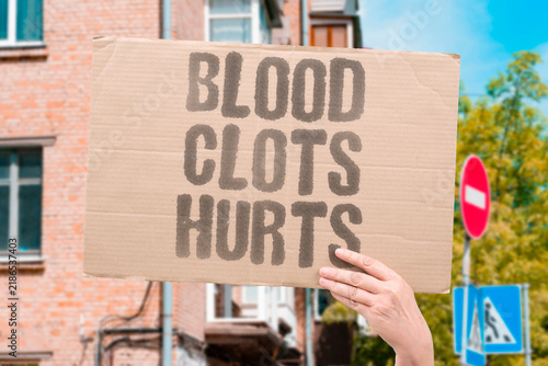Konstfotografi "Blood clots hurts" Thrombosis complications and vascular compromise