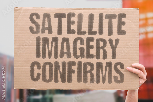 Fotografie "Satellite imagery confirms" Ukrainian intelligence verifies Russian equipment movements