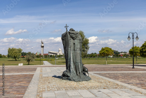 Canvas Print Statue of pope John Paul II in front of John Paul II Center in Lagiewniki, Krakow, Poland