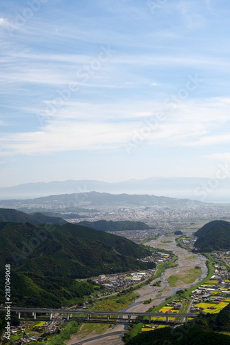 Tapety artystyczne だいらぼう山頂広場･静岡市中心部と藁科川､伊豆半島･静岡県静岡市