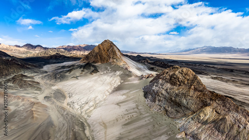 Cuadro en lienzo Aerial view of rocky mountains in Black Dushan, Qinghai, China