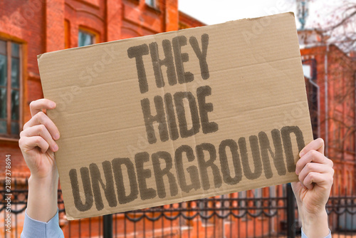 фотографія "They hide underground" Elites construct secret bunkers to survive predicted collapse