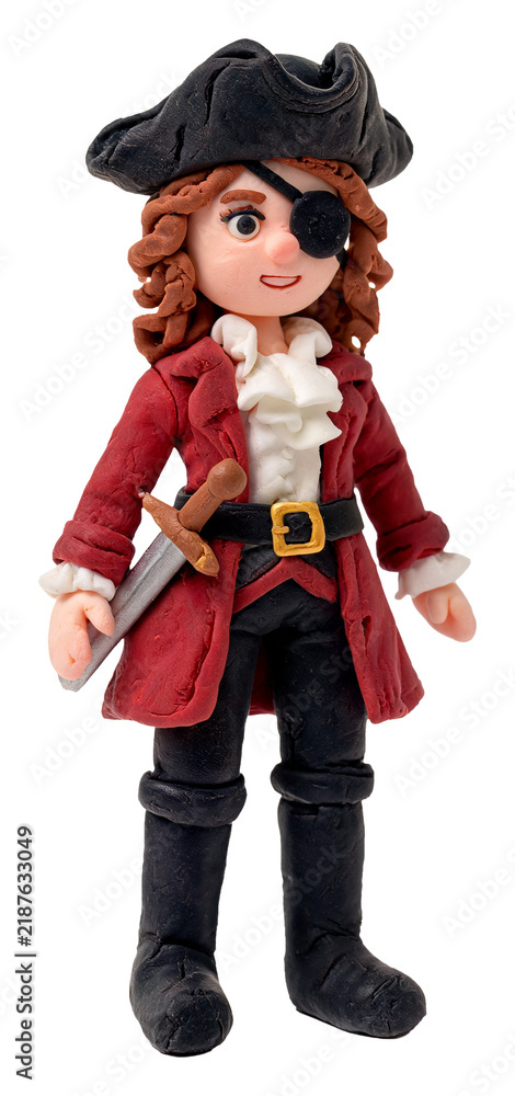 Obraz premium Handmade clay female pirate with eye patch and sword ready for adventure