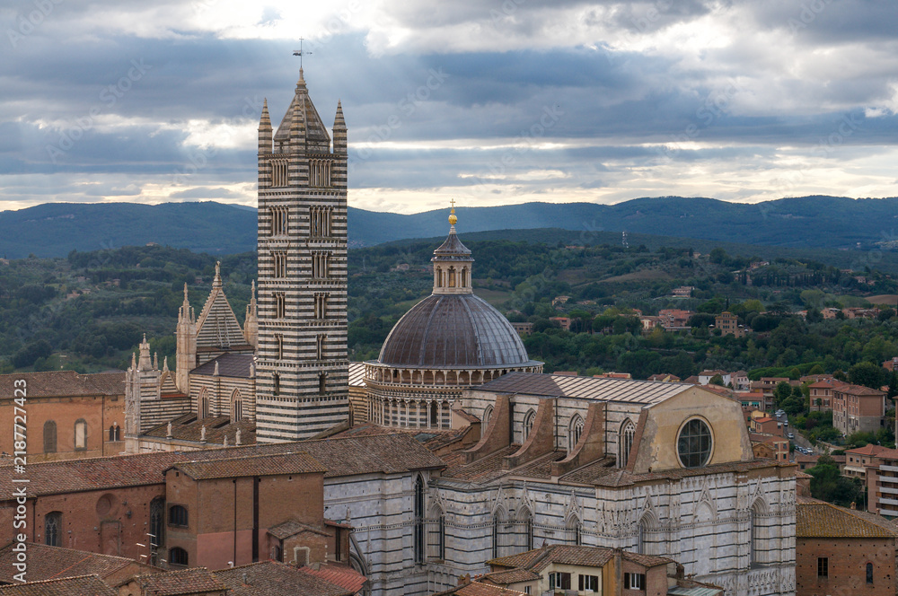 Fototapeta premium Panoramic view of Siena Cathedral Duomo di Siena in Tuscany Italy