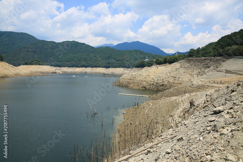 高知県土佐町　渇水した早明浦ダム