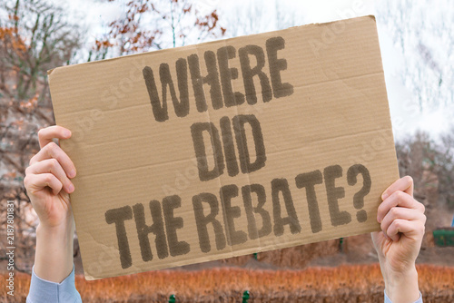 Canvastavla "Where did the rebate?" Promised tax breaks never materialized for ordinary citizens