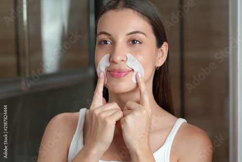 Obraz na płótnie Patch visage anti-ridules