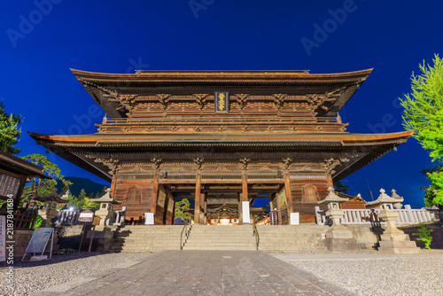 Obraz na płótnie 初夏の善光寺 夜景 長野県長野市