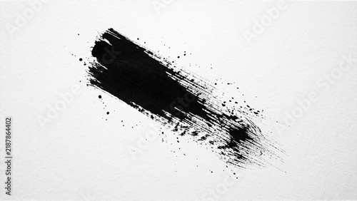 фотографія Diagonal black ink splash brush stroke on transparent background for expressive and dynamic designs