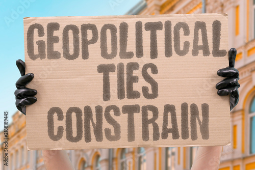 Foto "Geopolitical ties constrain" Strategic alliances limit the independent action of allied nations
