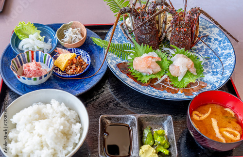 Plakat 三重県伊勢市で食べれる、イセエビのお造り