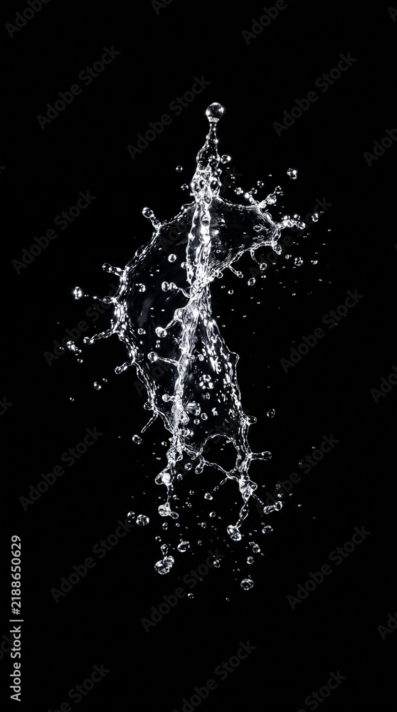 Obraz premium Frozen motion of abstract water liquid exploding with high contrast lighting