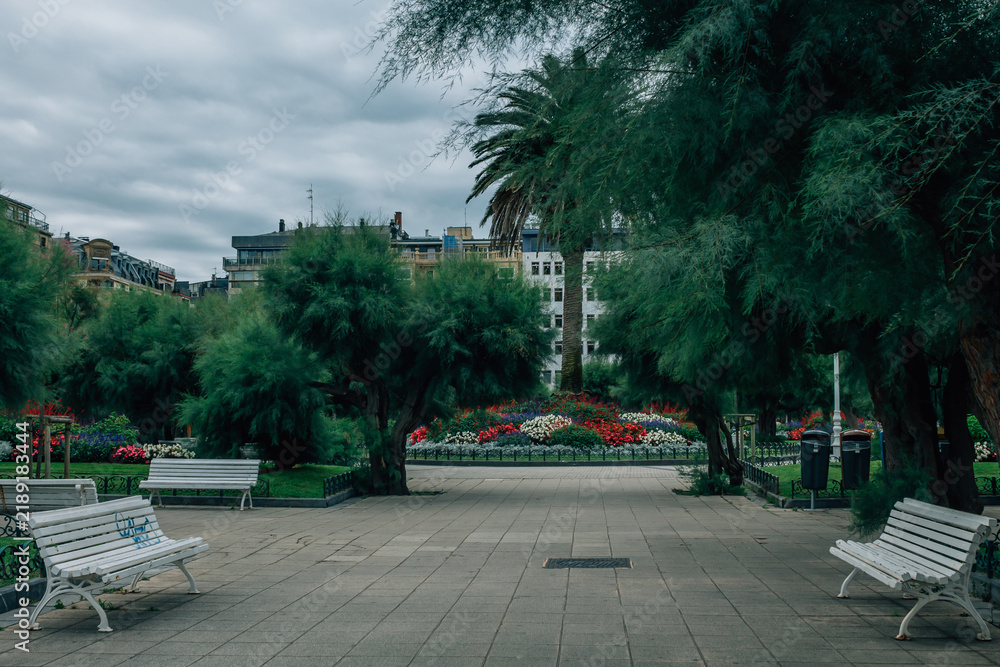 Obraz premium Alderdi-Eder Gardens in San Sebastian, Spain