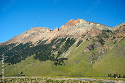 Canvastavla Colorful Patagonian Mountain Range Under Clear Blue Sky Chaltén