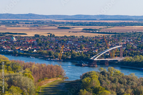 Mohacsi Duna bridge under construction
