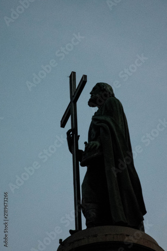 Cuadro en lienzo Monument to Vladimir the Great in Kyiv Ukraine