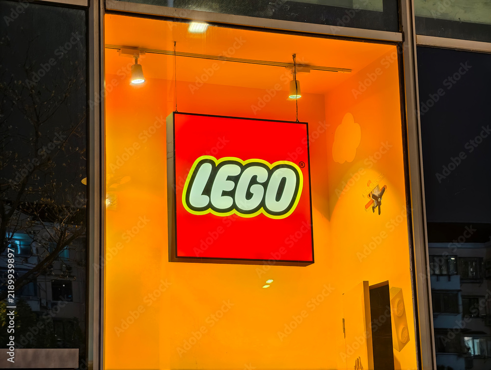 Obraz premium Shanghai,China-Dec.13th 2025: LEGO brand logo shop sign 