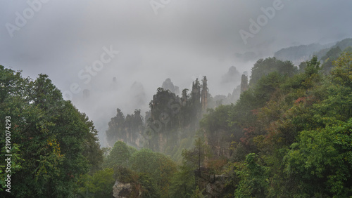 Konstfotografi Misty mountain landscape