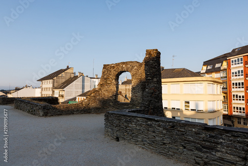 Bild auf Leinwand Sunset over the Roman Walls Walkway, Lugo, Spain