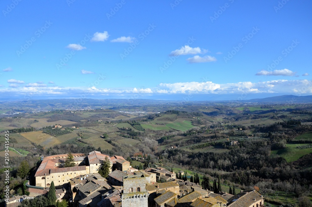 Fototapeta premium The medieval village of San Gimignano in Tuscany, seen from above