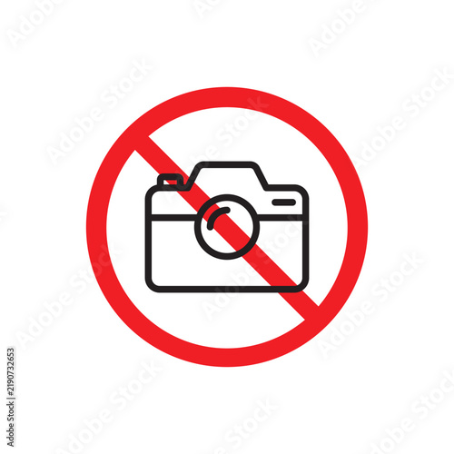 No photo camera editable stroke outline icon isolated on transparent background flat vector illustration. Pixel perfect.