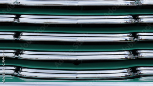 Принти на полотні Emerald Ripples of Polished Chrome
