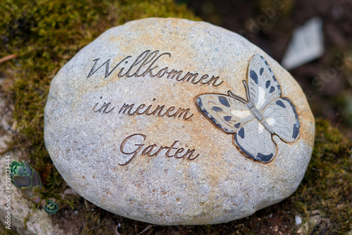 Tapety artystyczne Detailaufnahme: eine Steinskulptur
