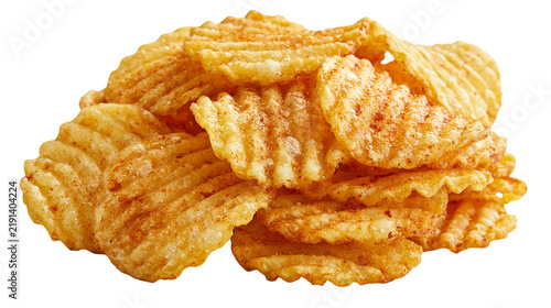 Foto Golden crispy ridged potato chips with paprika seasoning