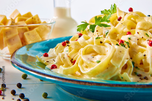 Foto Tagliatelle mit Pfeffer Käse Sauce
