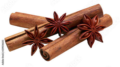 Fotografie Dried cinnamon sticks and whole star anise spice pods
