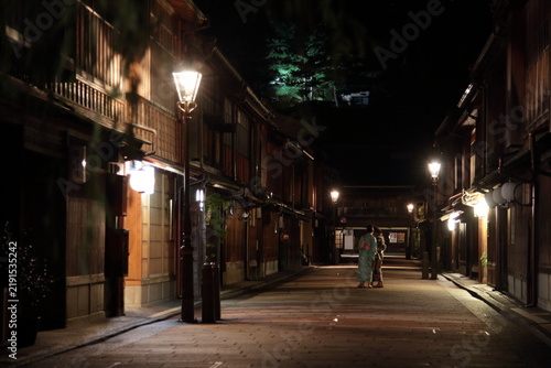 ひがし茶屋街の夜