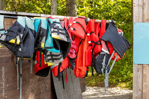Schwimmwesten, Bootsverleih am Plansee, Österreich 