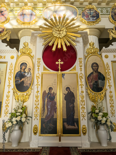 Bild auf Leinwand The Memorial Church to the Soldiers Fallen During the Capture of Kazan in 1552 (Church-Monument in Honor of the Image of the Savior Not Made by Hands) is an Orthodox memorial church in Kazan