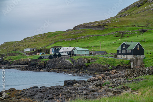 Fotografía View of village of Husavik on island of Skalavik in the Faroe islands