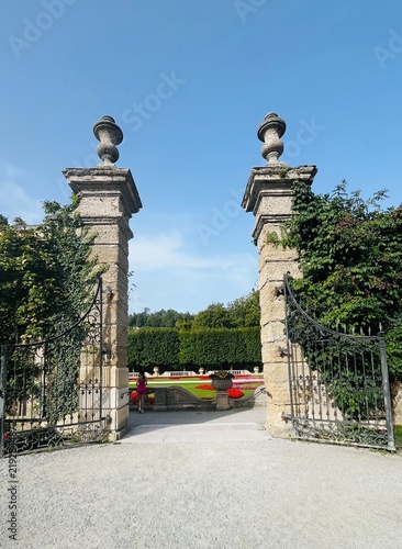 Mirabellgarten, Barock Garten mit Steinvasen, Salzburg, Österreich
