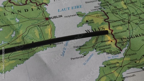 Map of St. George's Channel, separating the island of Ireland (to the west) from Wales/England, Great Britain (to the east).