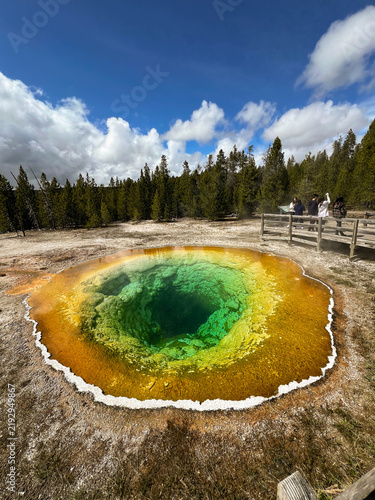 Cuadro en lienzo Morning Glory Pool Geothermal Spring in Yellowstone National Park