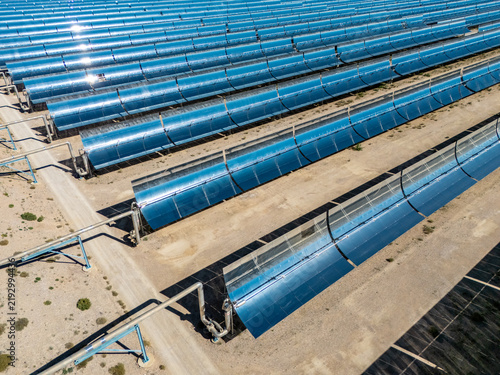 Obraz na plátne aerial view of blue parabolic trough solar thermal power plant