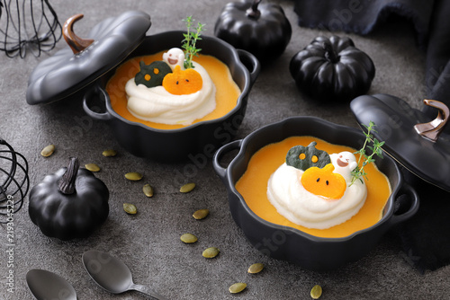 Tapety artystyczne ハロウィン かぼちゃのプリン