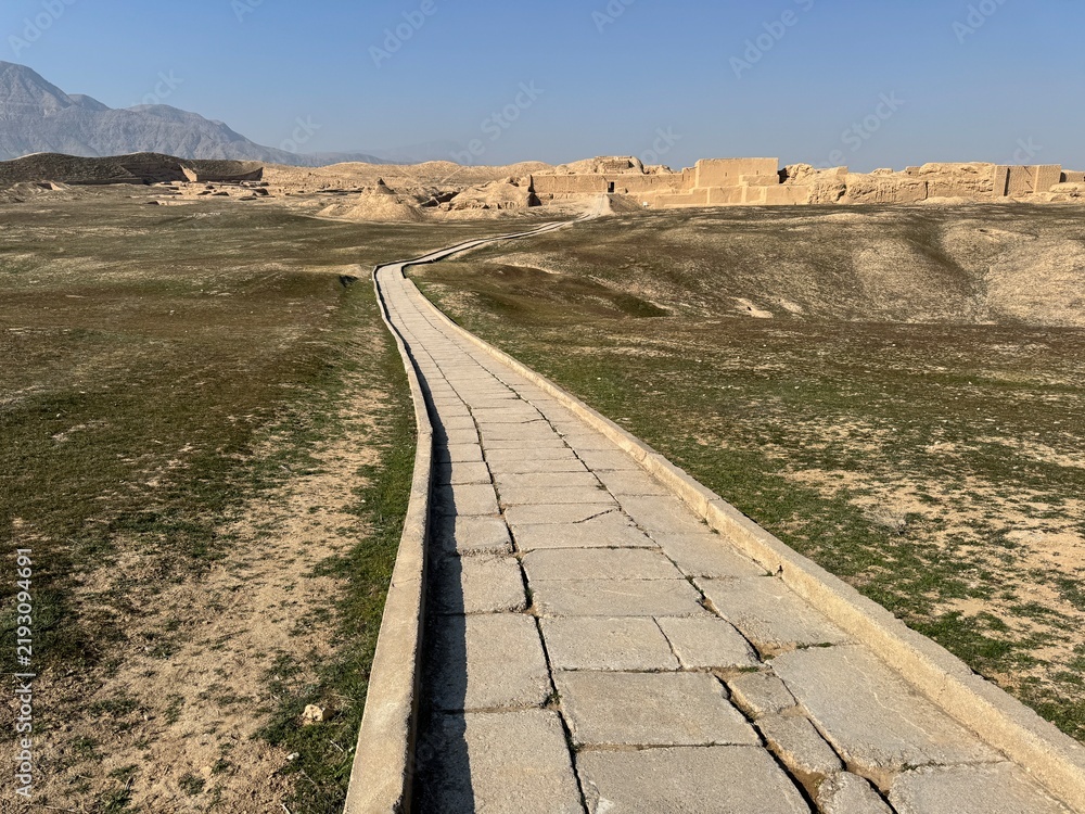 Obraz premium Parthian Fortresses of Nisa ancient mudbrick ruins near Ashgabat, Turkmenistan