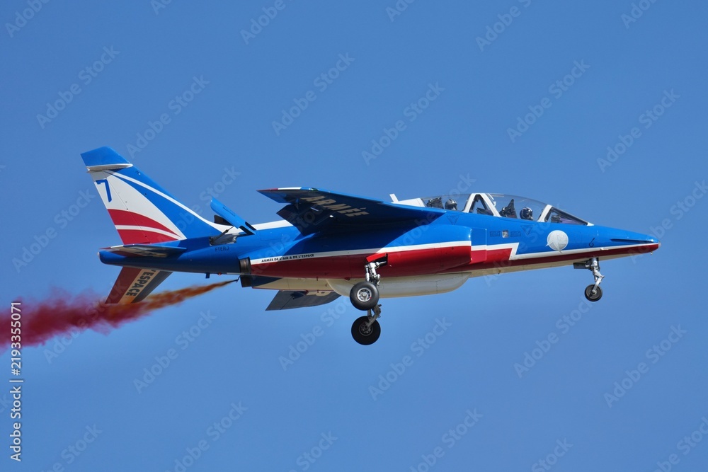 Obraz premium Patrouille de France Alphajet N°7 en vol vue coté