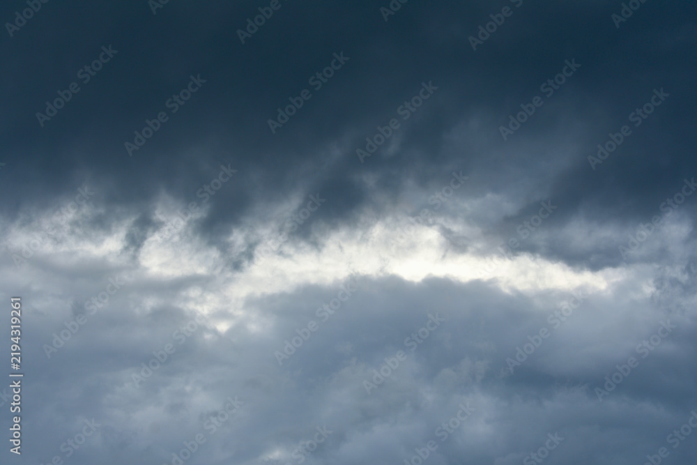 Obraz premium Light In The Clouds