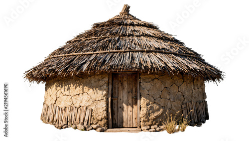 Foto Traditional thatched roof hut with mud walls and wooden door, isolated on transp