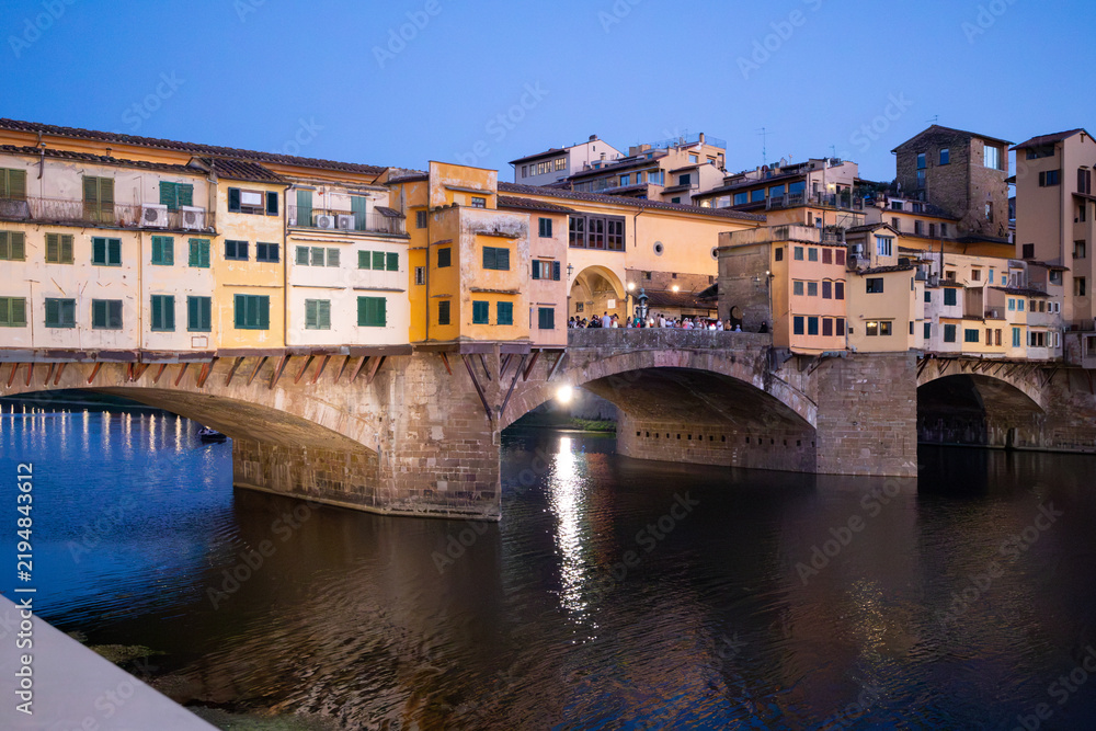 Fototapeta premium Ponte Vecchio at Sunset