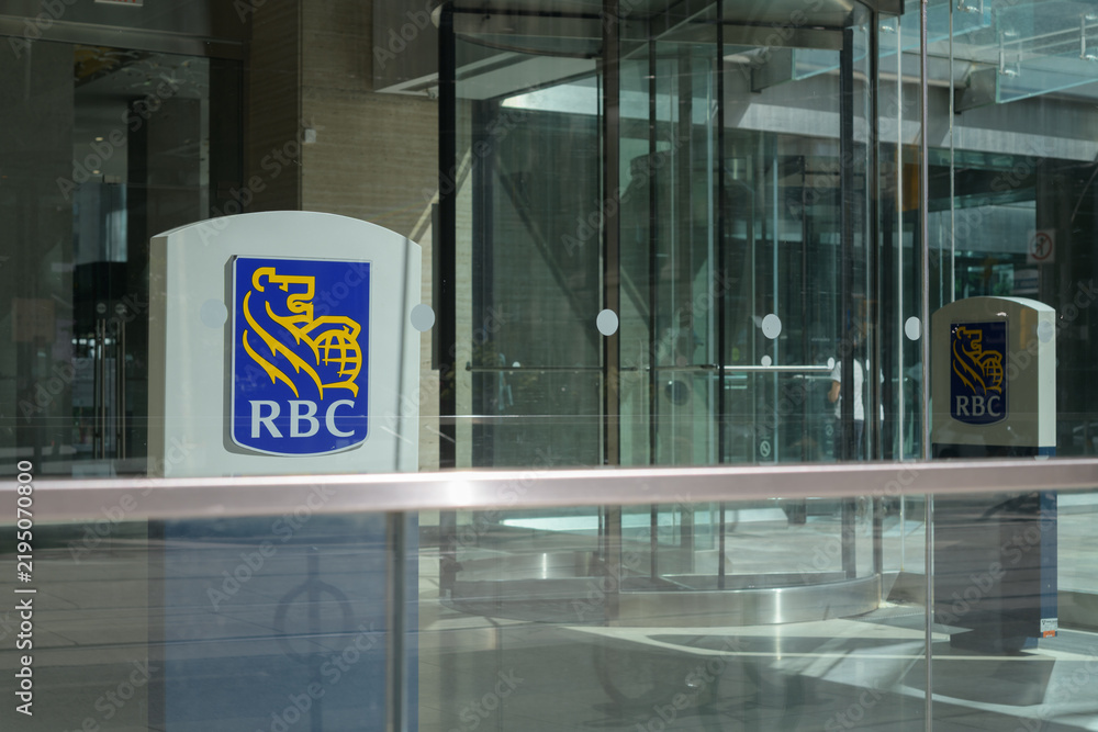 Obraz premium through-window-view of RBC Royal Bank branch at 130 Adelaide St W inside Richmond Adelaide Centre (northeast corner of York St), Toronto
