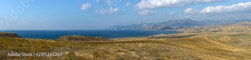 Fotografía View of Kapsel valley towards Alchak cape near Sudak, Crimea.