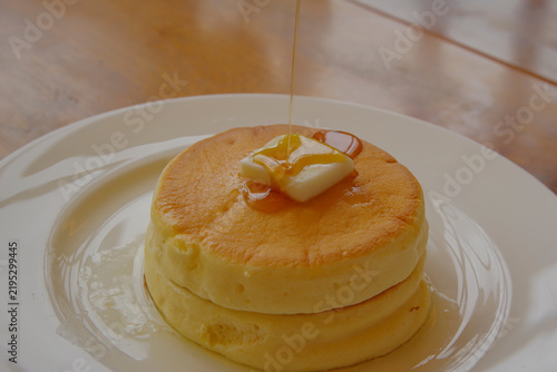 Tapety artystyczne メープルシロップたっぷりのパンケーキ